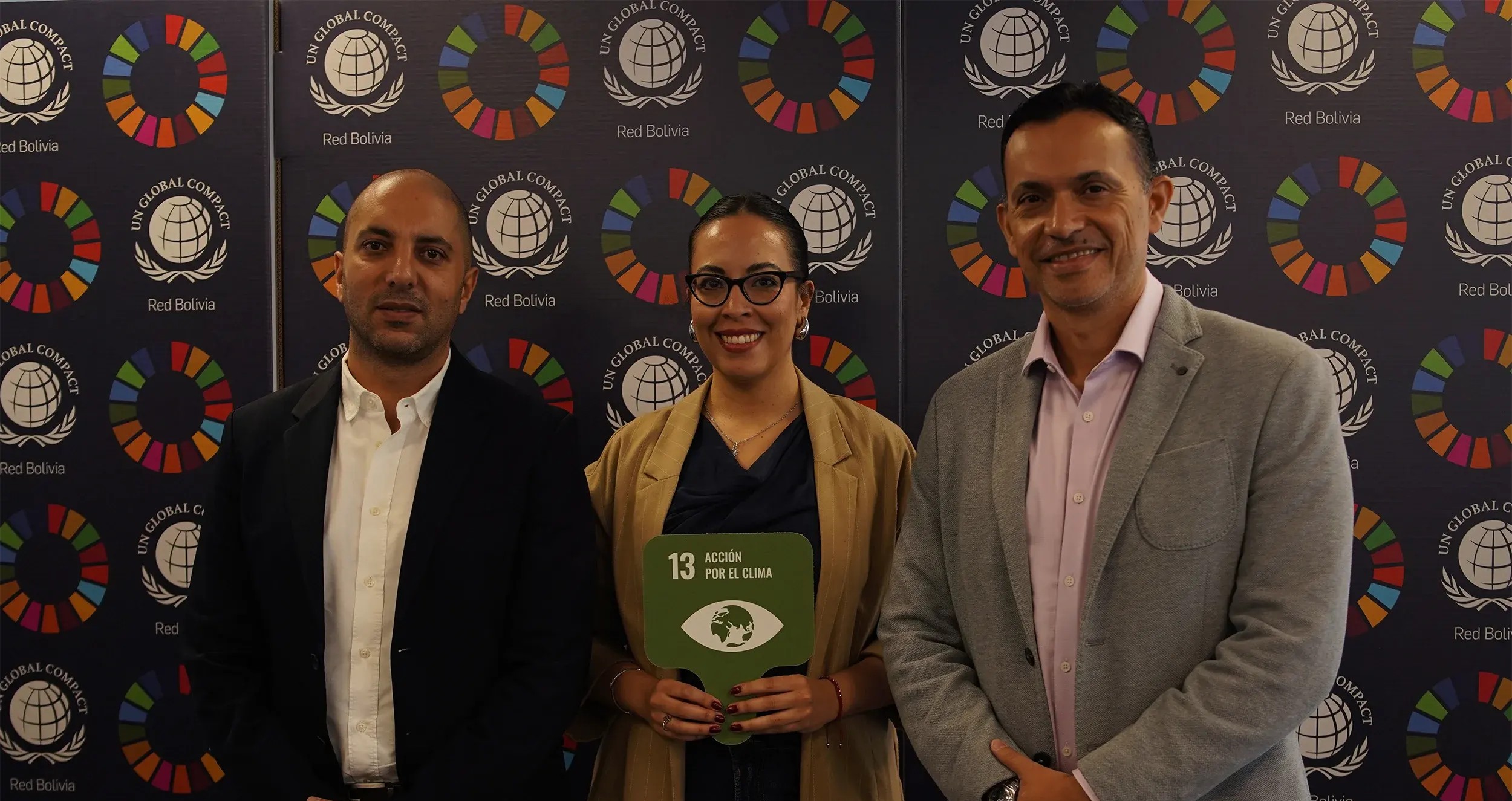 José Andrés Abraham, Gerente General de CBN; Andrea Benavente , Gerente de Comunicación Corporativa y Sostenibilidad de CBN; y Omar Herrera, director de Asuntos Corporativos y Legales de CBN.