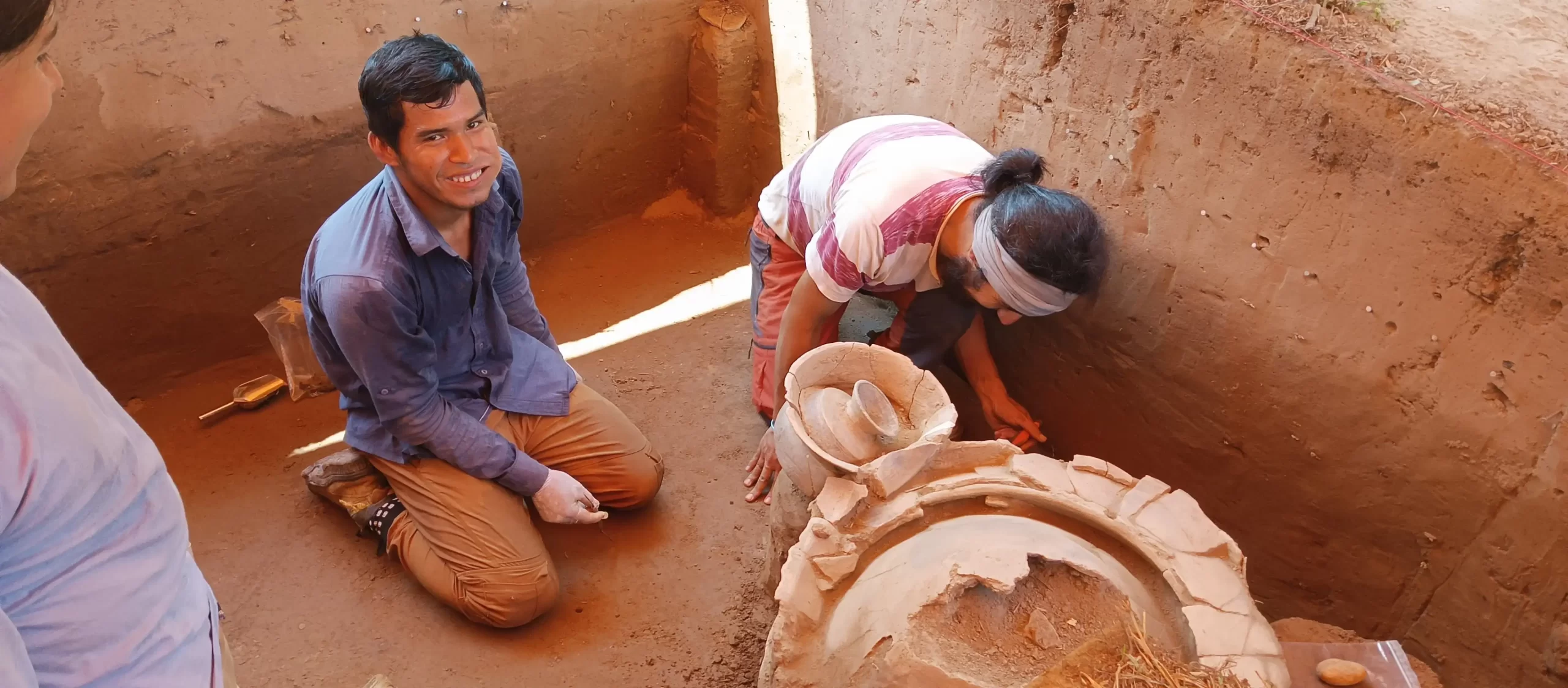 ***
Investigador tacana, Milton Marupa, en excavaciones en San Miguel del-Bala. Foto: Lizeth Durán.