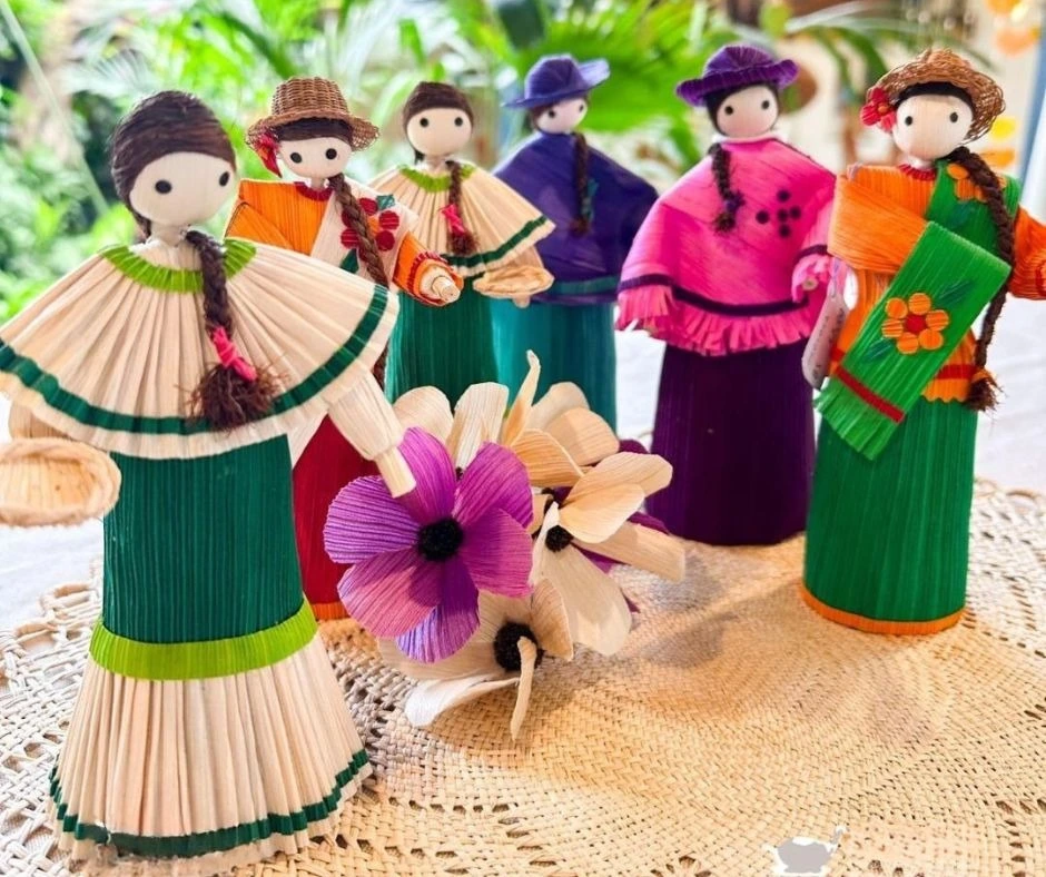 Las protagonistas de la Feria Navideña Artecampo, mantienen vivas tradiciones heredadas de generación en generación. Foto: Artecampo.