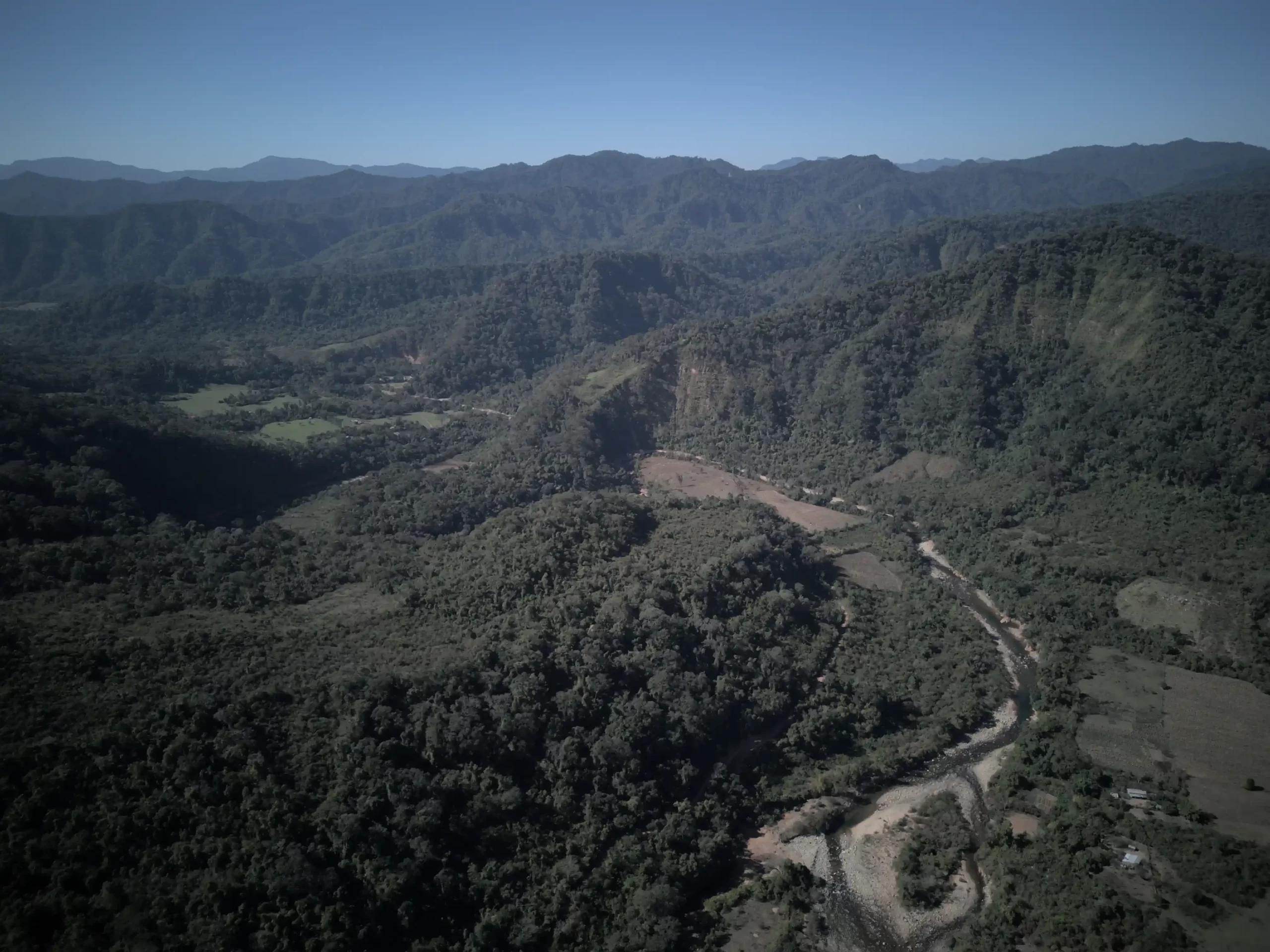 Juzgado Agroambiental de Entre Ríos frena temporalmente perforación petrolera en Tariquía