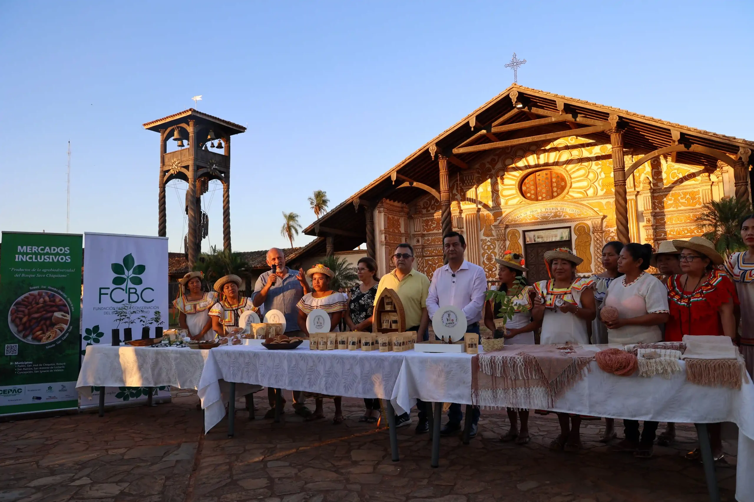 LanzamientoExpoAlmendra-5.jpg La convocatoria a la ExpoAlmendra fue lanzada en Concepción.